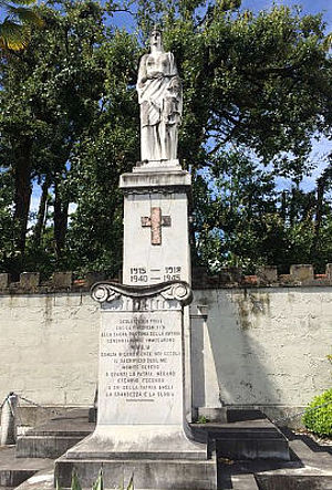 monumento caduti Marlia
