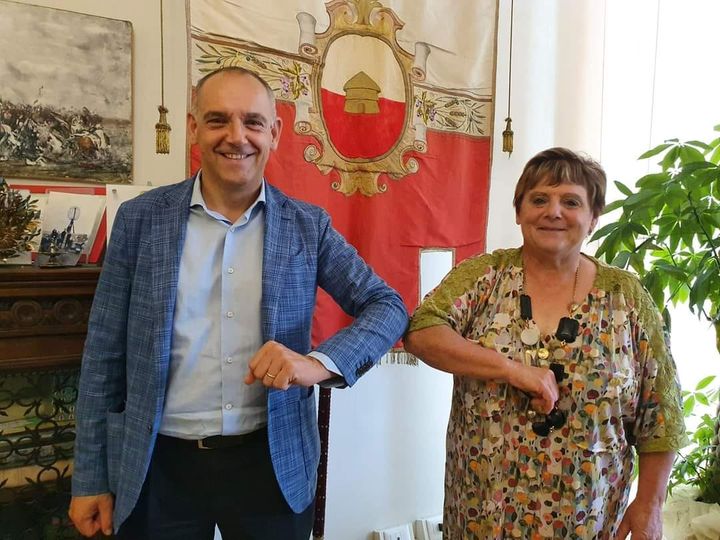Il sindaco Luca Menesini con la Garante Tina Centoni